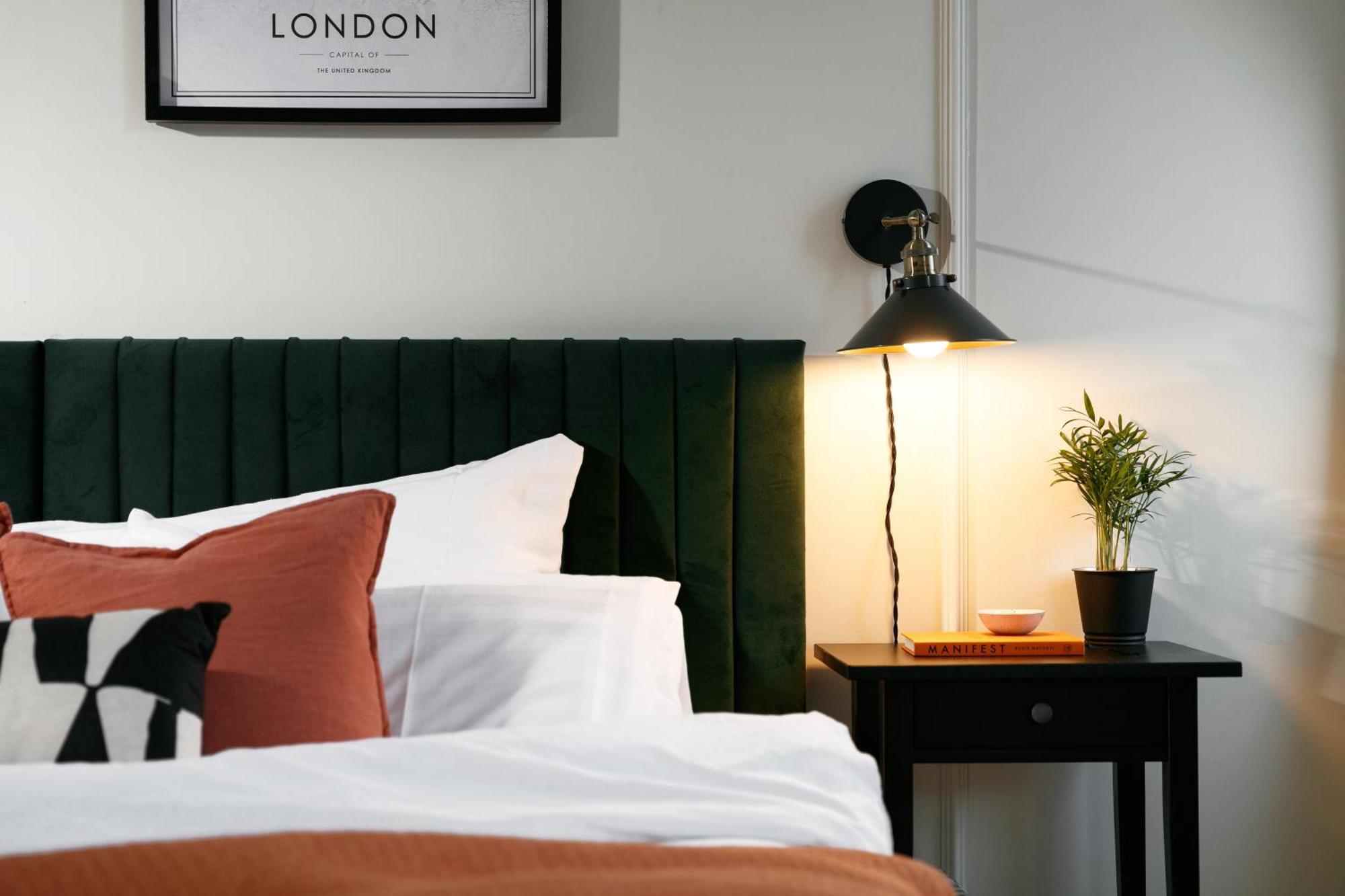 New Luxury For 2024 - Central Plymouth House - Sleeps 10 - Access To Plymouth Town - Close To The Barbican - Pets Welcome - Parking Available - By Luxe Living By Sophia Kültér fotó