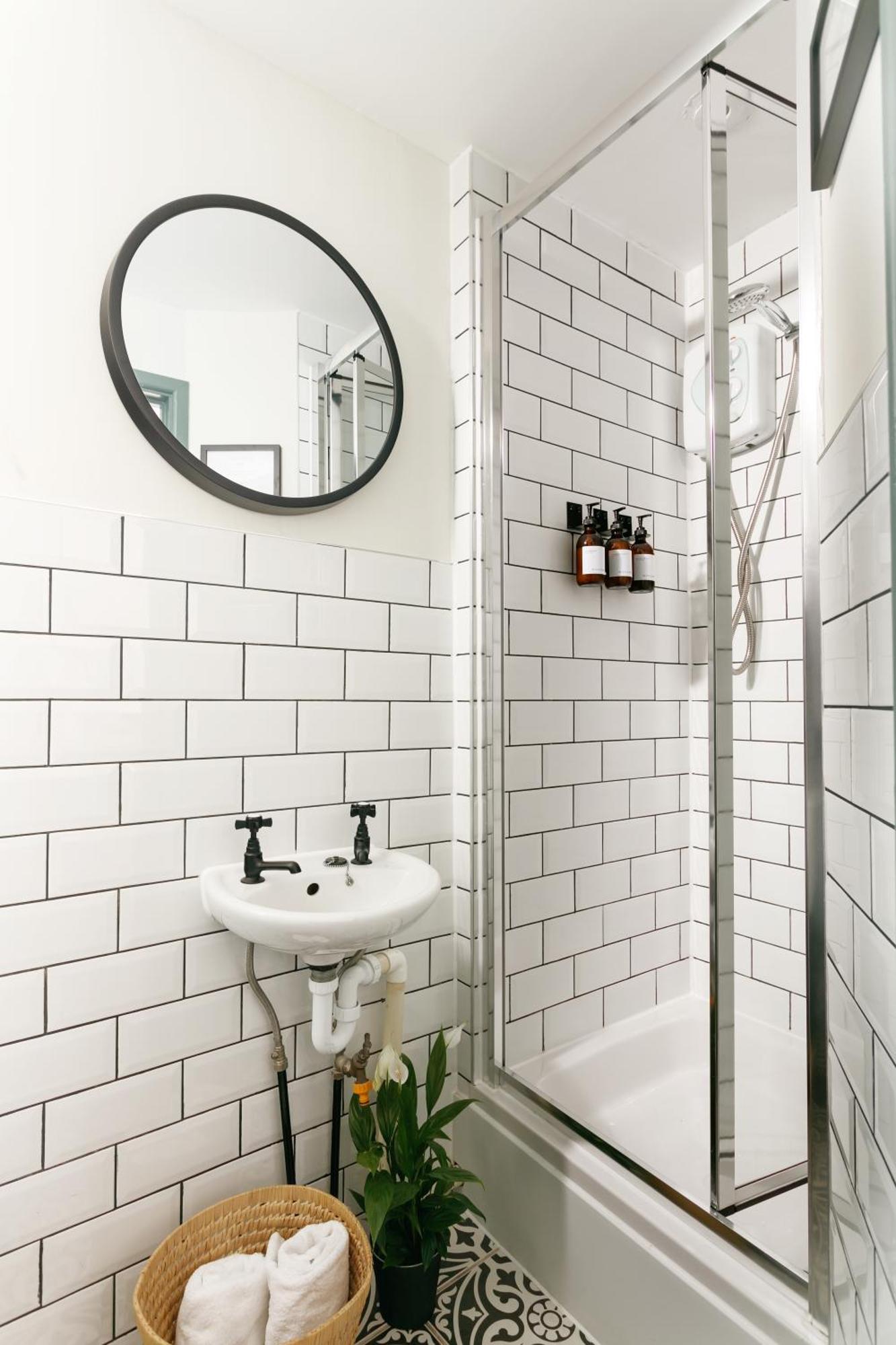 New Luxury For 2024 - Central Plymouth House - Sleeps 10 - Access To Plymouth Town - Close To The Barbican - Pets Welcome - Parking Available - By Luxe Living By Sophia Kültér fotó