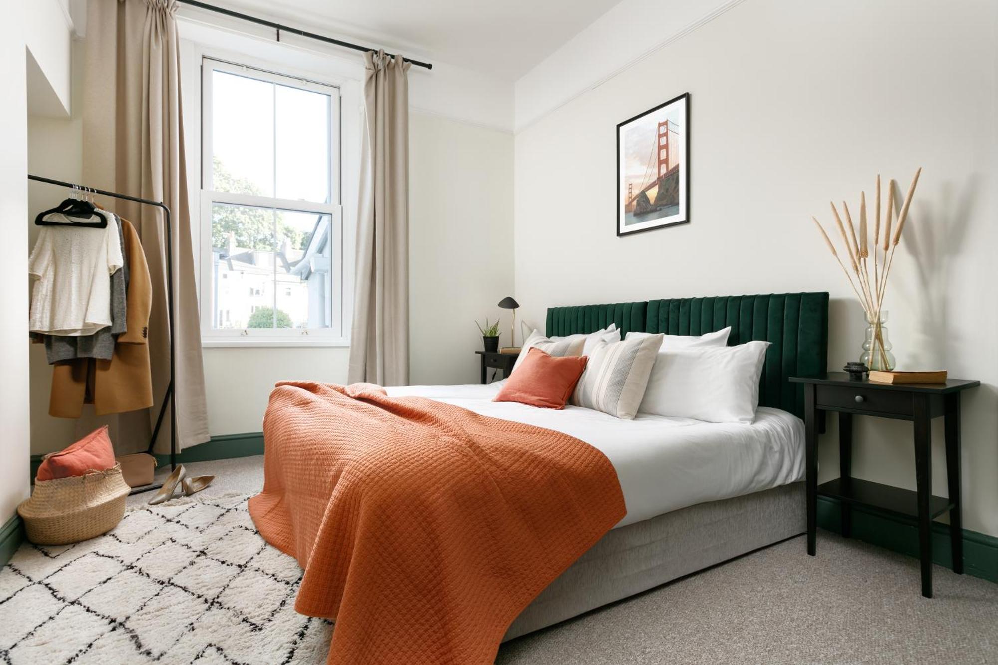 New Luxury For 2024 - Central Plymouth House - Sleeps 10 - Access To Plymouth Town - Close To The Barbican - Pets Welcome - Parking Available - By Luxe Living By Sophia Kültér fotó