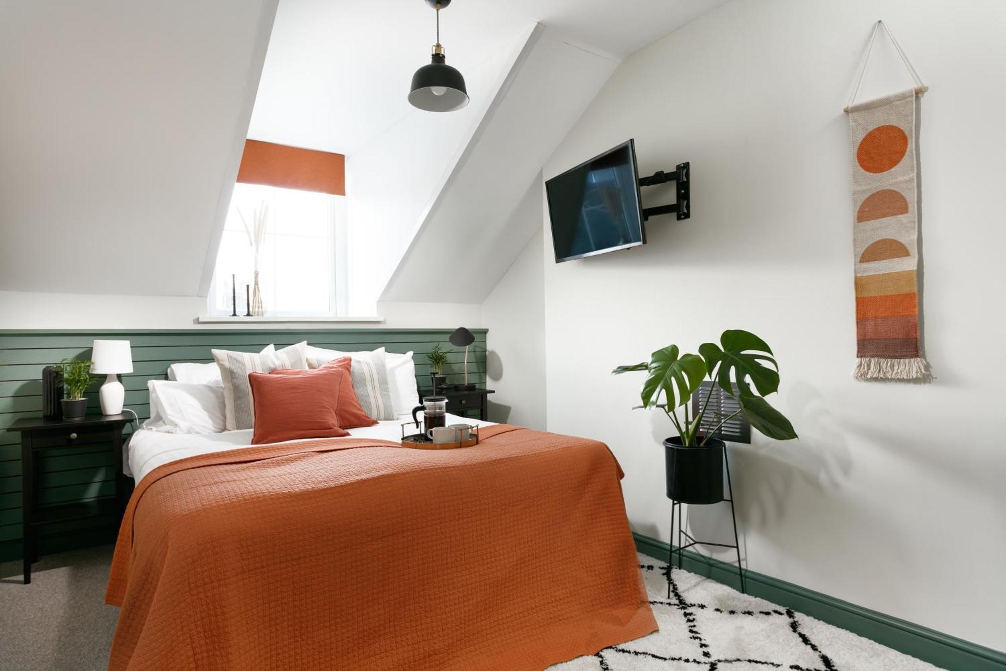 New Luxury For 2024 - Central Plymouth House - Sleeps 10 - Access To Plymouth Town - Close To The Barbican - Pets Welcome - Parking Available - By Luxe Living By Sophia Kültér fotó
