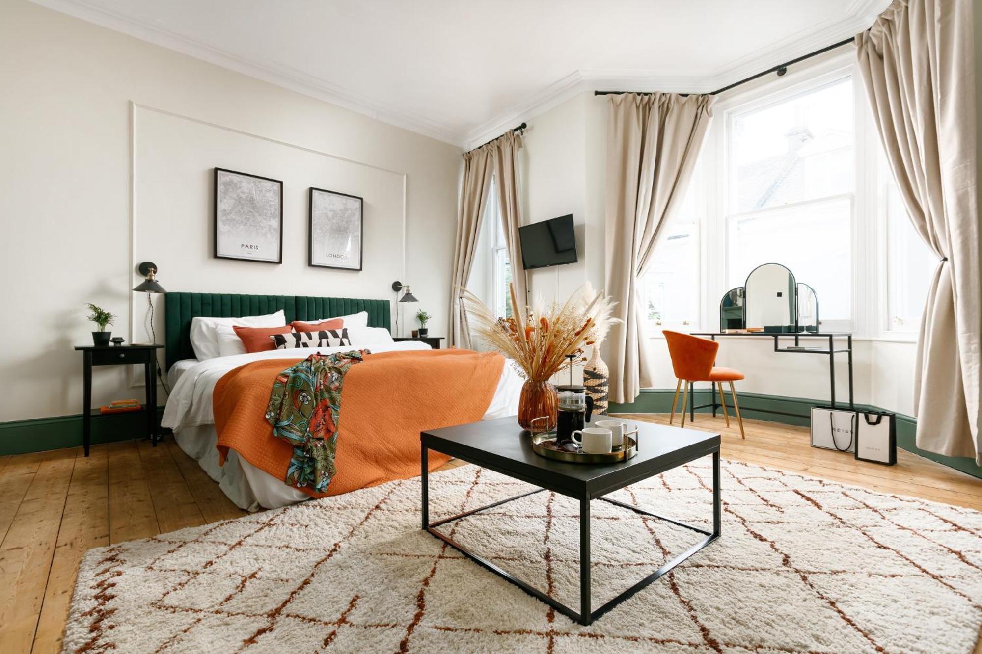 New Luxury For 2024 - Central Plymouth House - Sleeps 10 - Access To Plymouth Town - Close To The Barbican - Pets Welcome - Parking Available - By Luxe Living By Sophia Kültér fotó